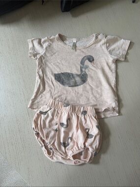 Rylee + Cru Pink Swan Print Baby Top & Bloomer Set